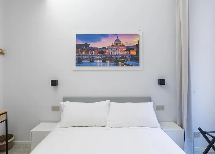 White And * ローマ